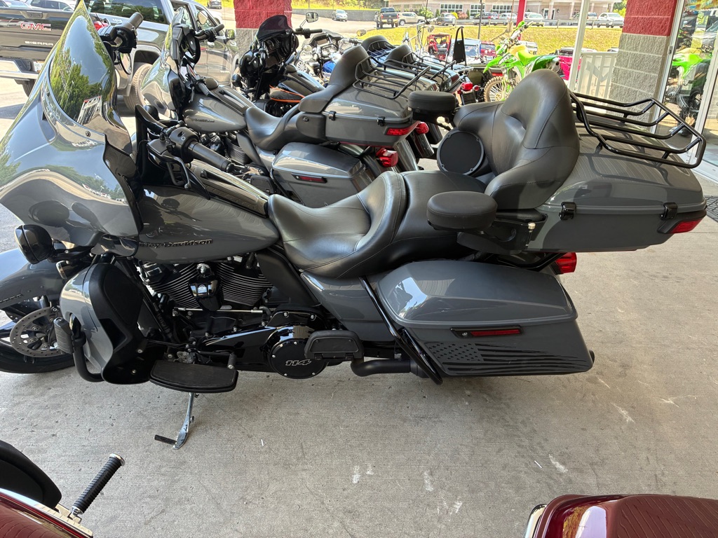Photo 3 of this HARLEY DAVIDSON ULTRA LIMITED