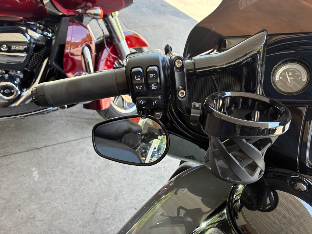 Photo 9 of this HARLEY DAVIDSON ULTRA LIMITED