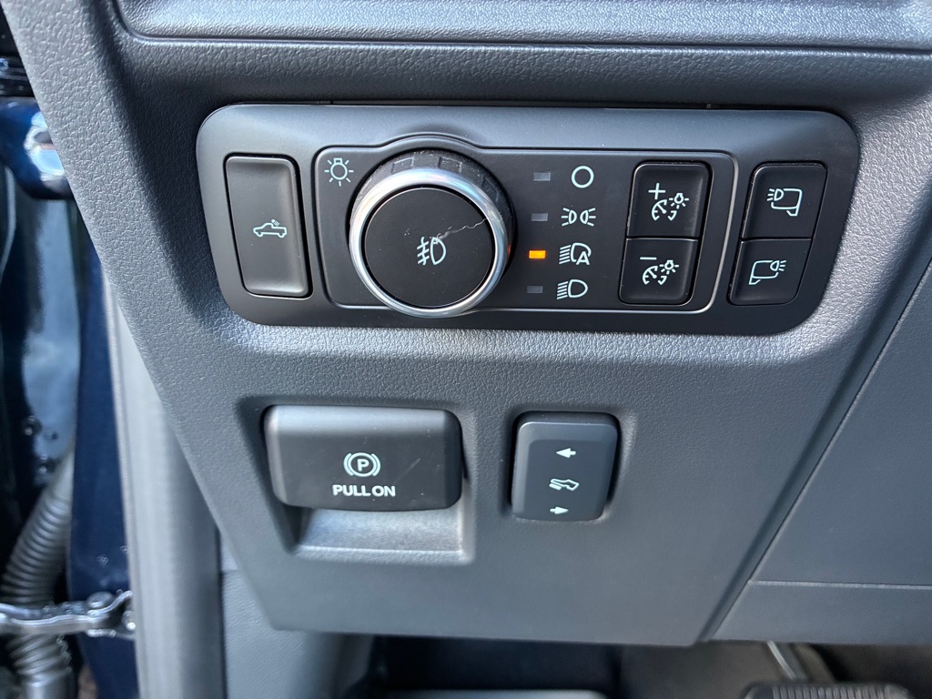 Photo 37 of this FORD F150