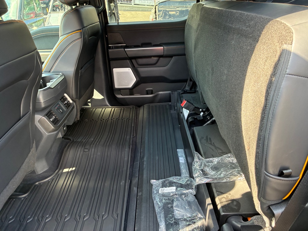 Photo 19 of this FORD F150