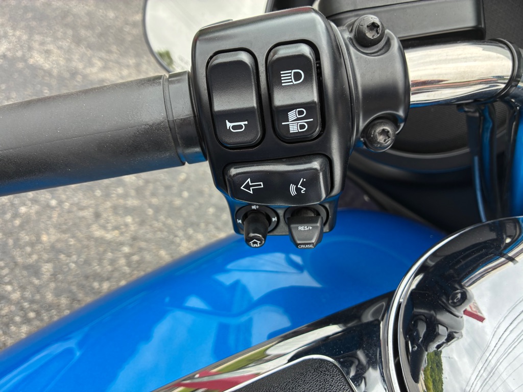 Photo 11 of this HARLEY DAVIDSON STREET GLIDE