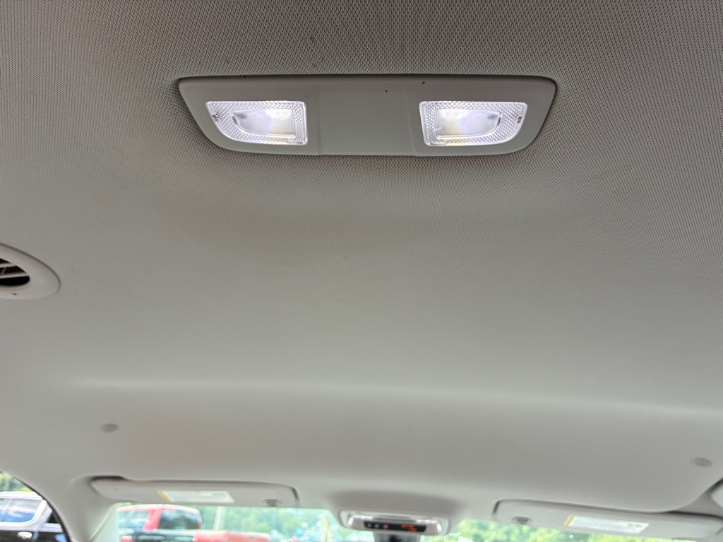 Photo 15 of this CHEVROLET TRAVERSE
