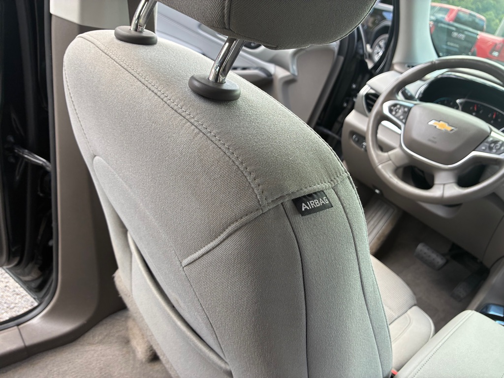 Photo 17 of this CHEVROLET TRAVERSE