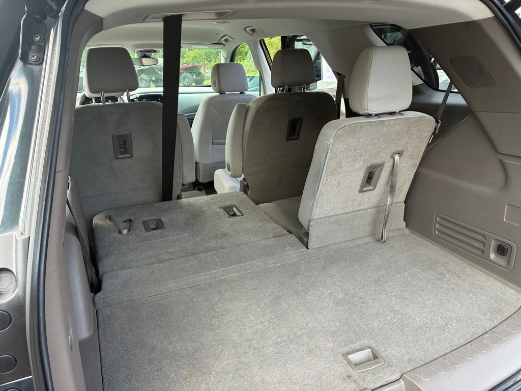 Photo 9 of this CHEVROLET TRAVERSE