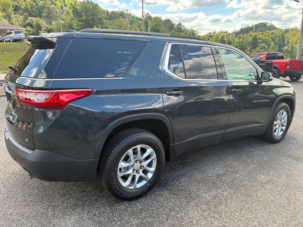 Photo 5 of this CHEVROLET TRAVERSE