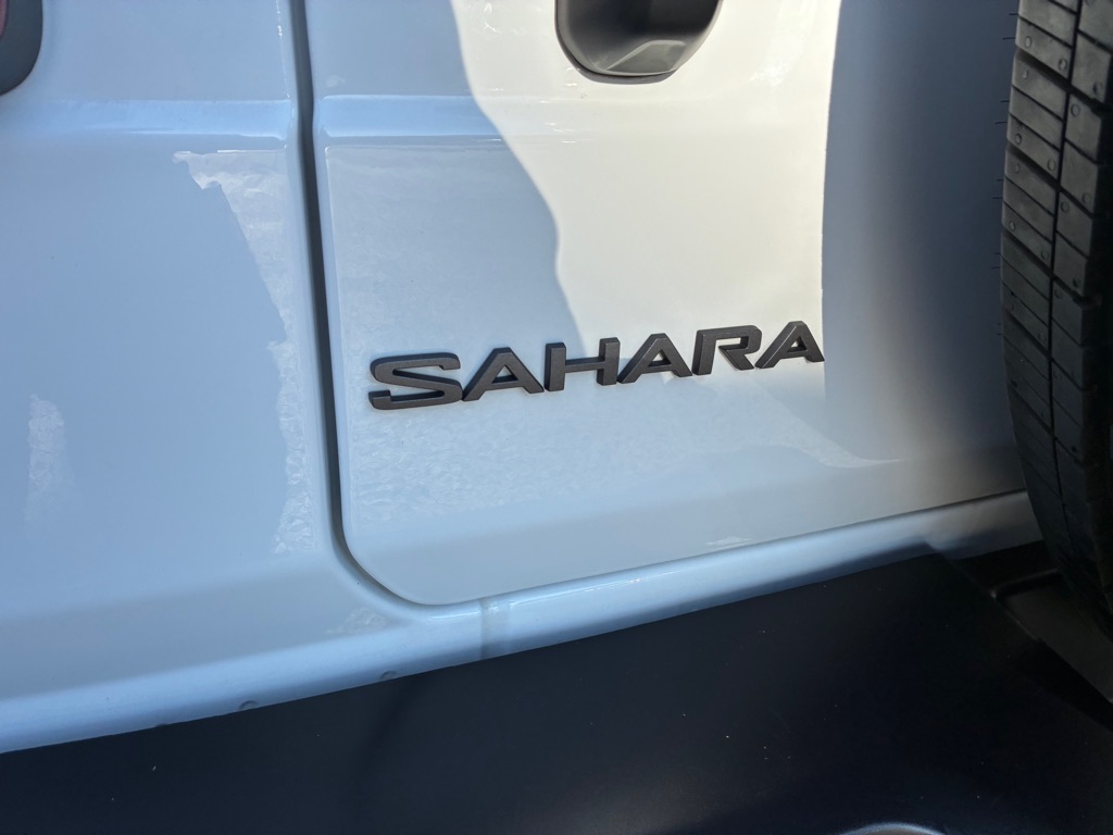 Photo 41 of this JEEP WRANGLER