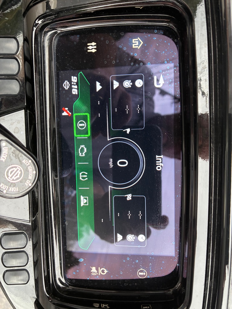 Photo 12 of this HARLEY DAVIDSON STREET GLIDE SP