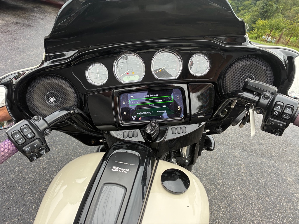 Photo 14 of this HARLEY DAVIDSON STREET GLIDE SP
