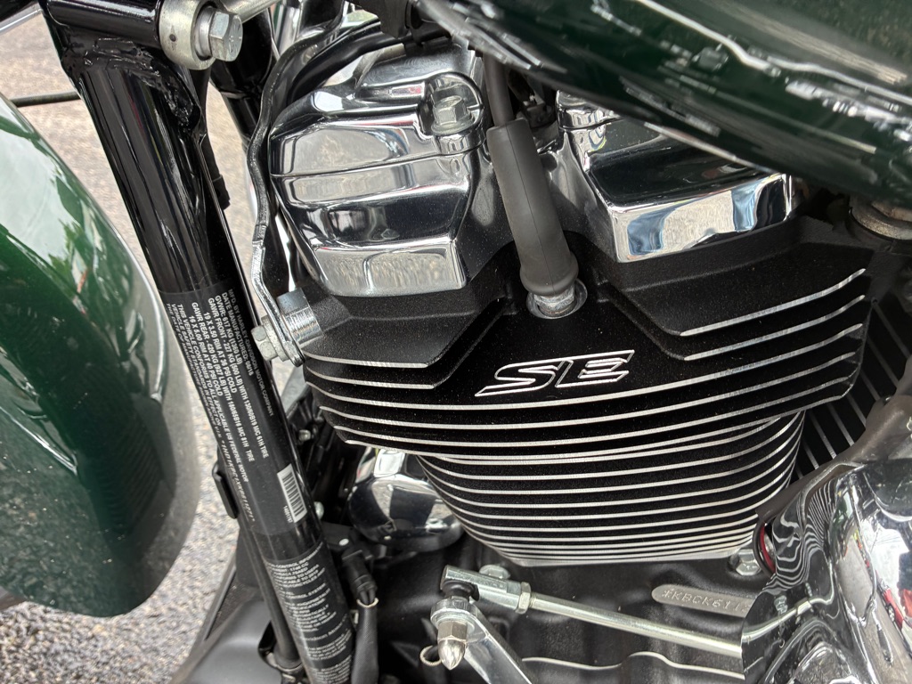 Photo 14 of this HARLEY DAVIDSON STREET GLIDE