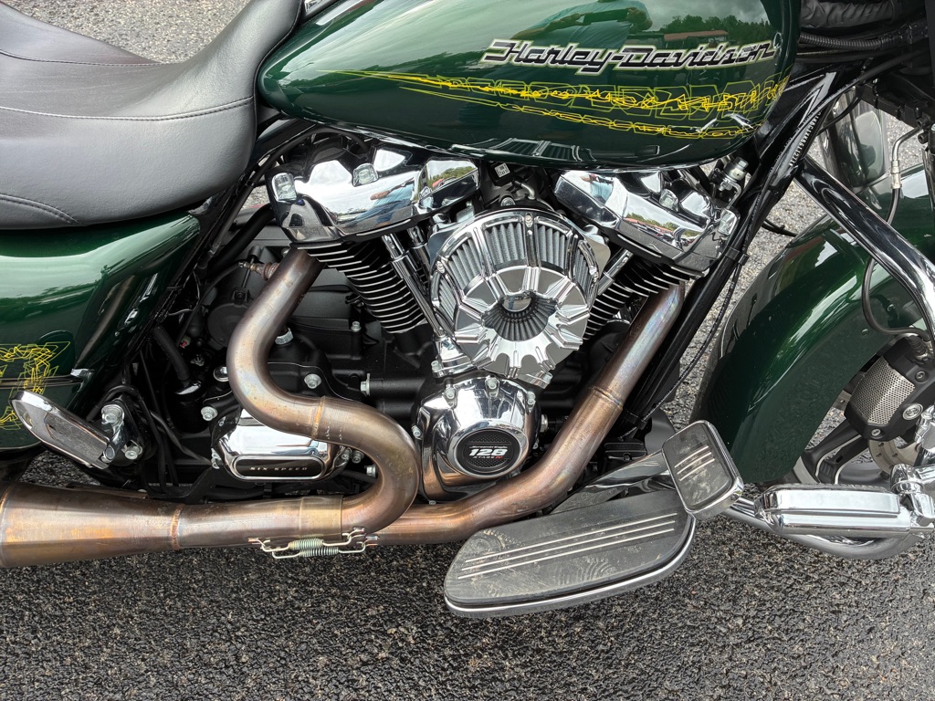 Photo 11 of this HARLEY DAVIDSON STREET GLIDE