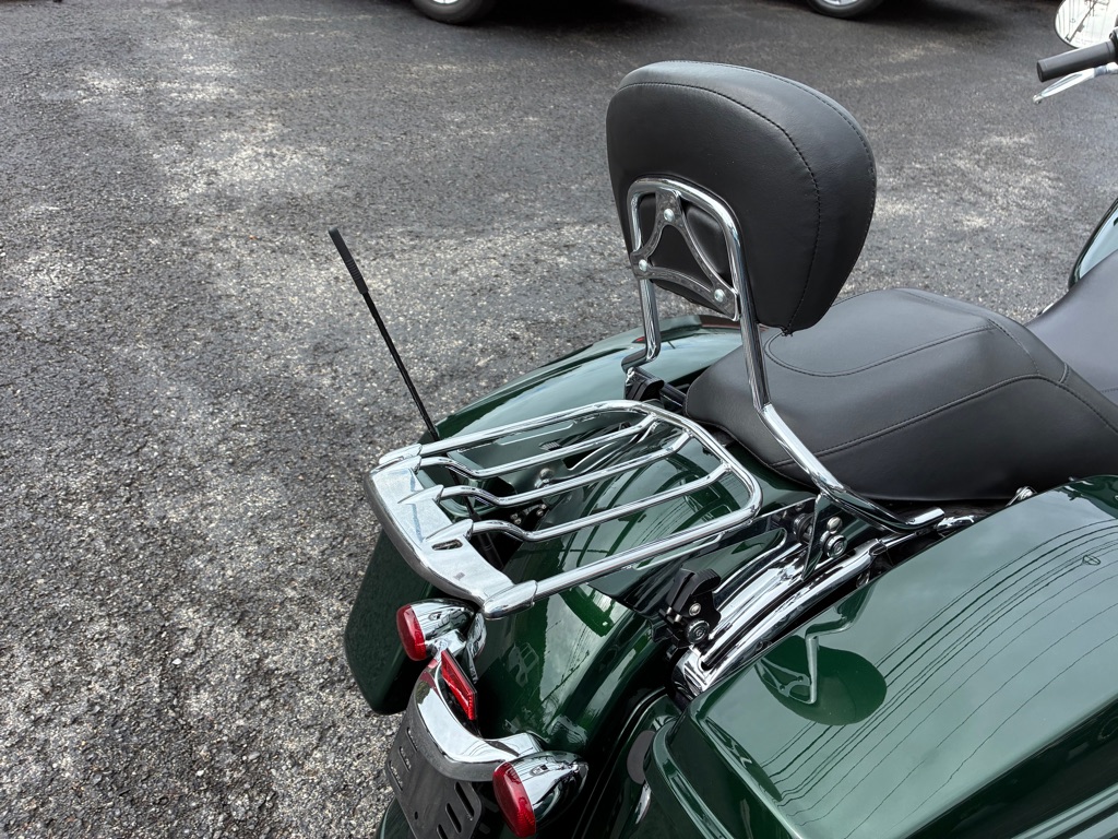 Photo 16 of this HARLEY DAVIDSON STREET GLIDE