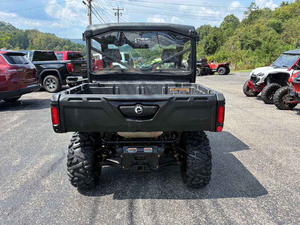 Photo 4 of this CAN AM DEFENDER