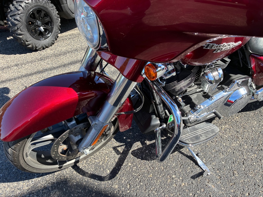 Photo 8 of this HARLEY DAVIDSON STREET GLIDE SP