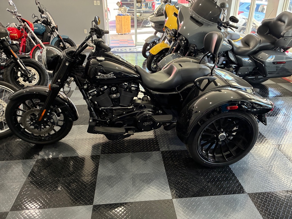 Photo 2 of this HARLEY DAVIDSON FREEWHEELER