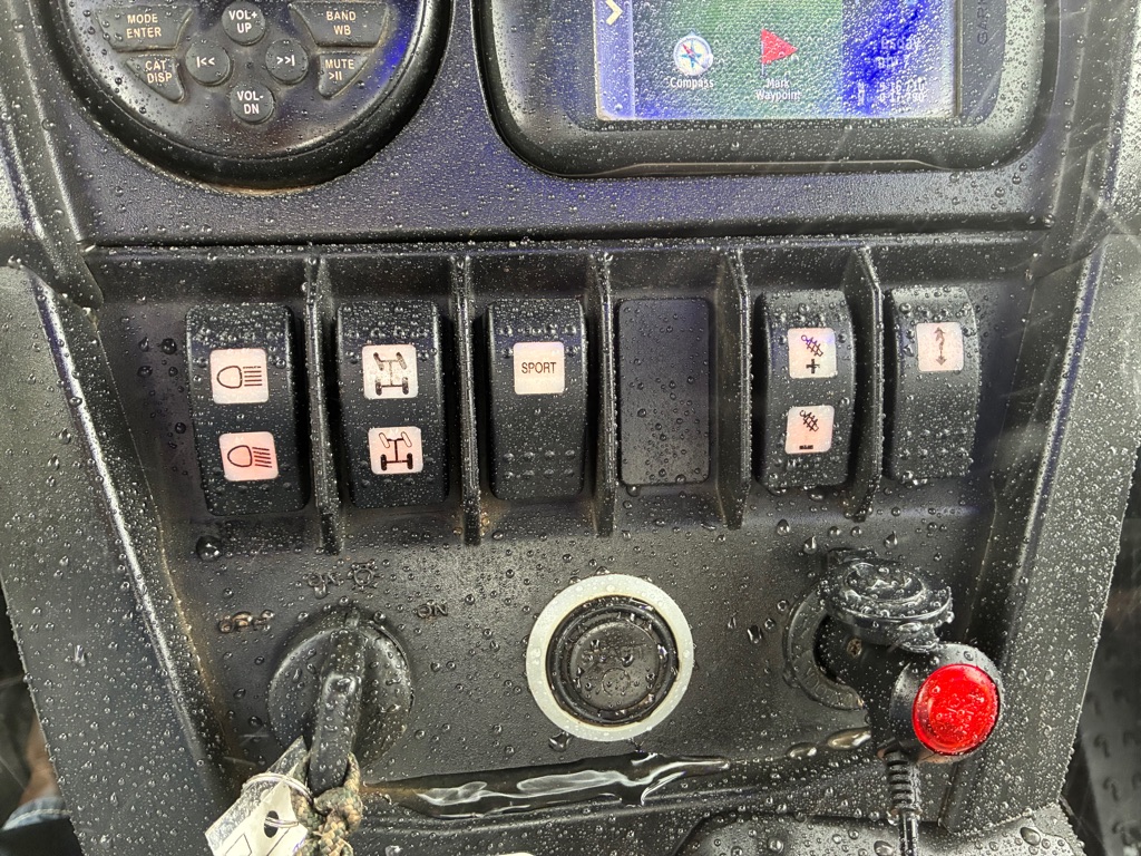 Photo 12 of this CAN AM COMMANDER 1000R