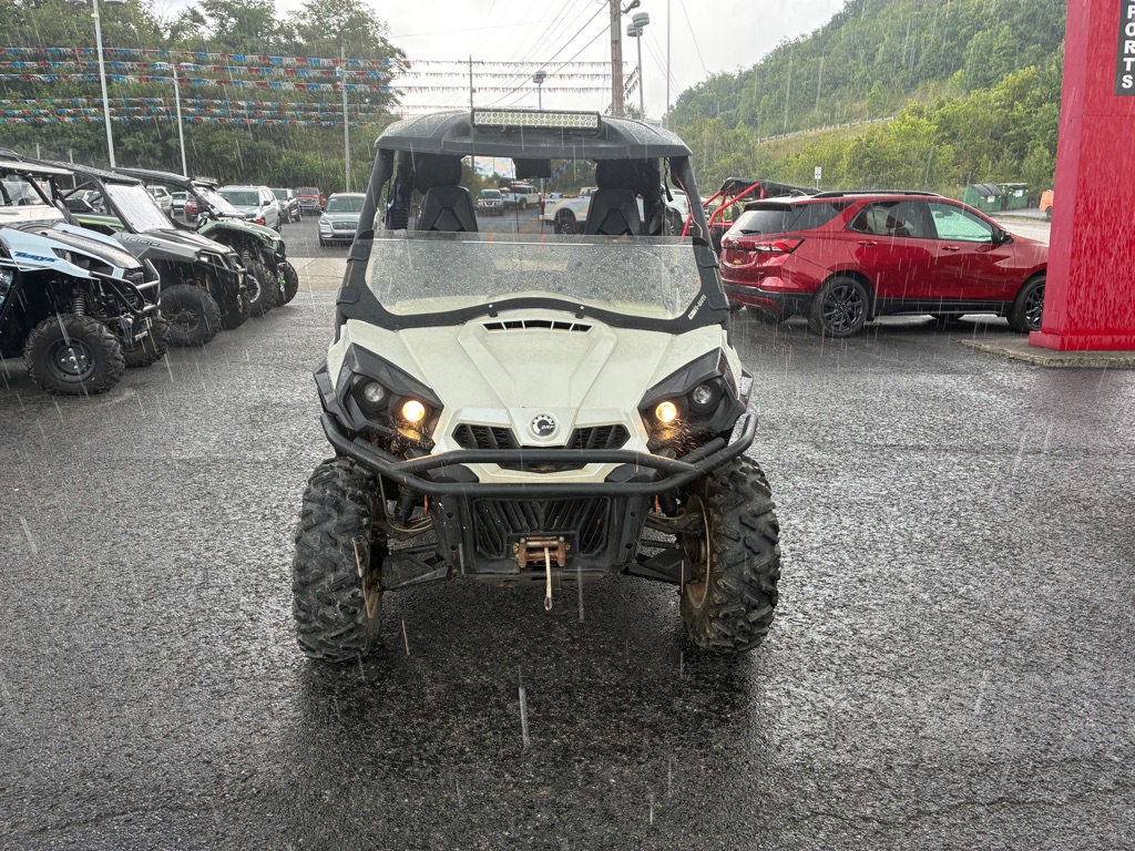 Photo 2 of this CAN AM COMMANDER 1000R