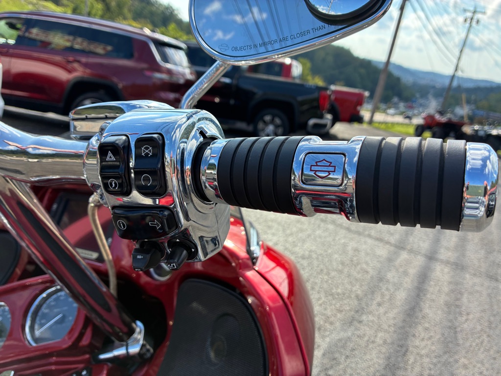 Photo 18 of this HARLEY DAVIDSON ROAD GLIDE