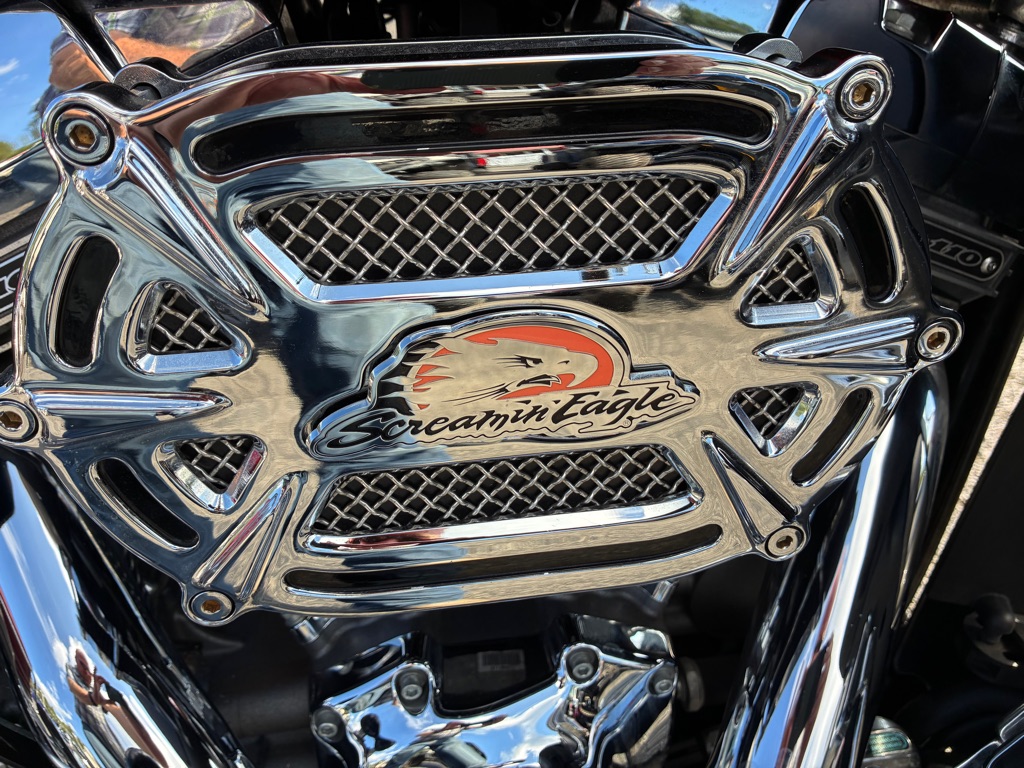 Photo 13 of this HARLEY DAVIDSON ROAD GLIDE