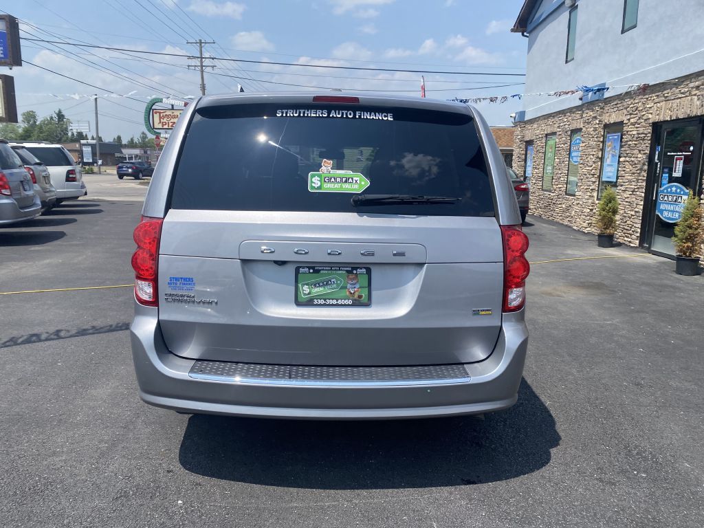 Photo 6 of this DODGE GRAND CARAVAN