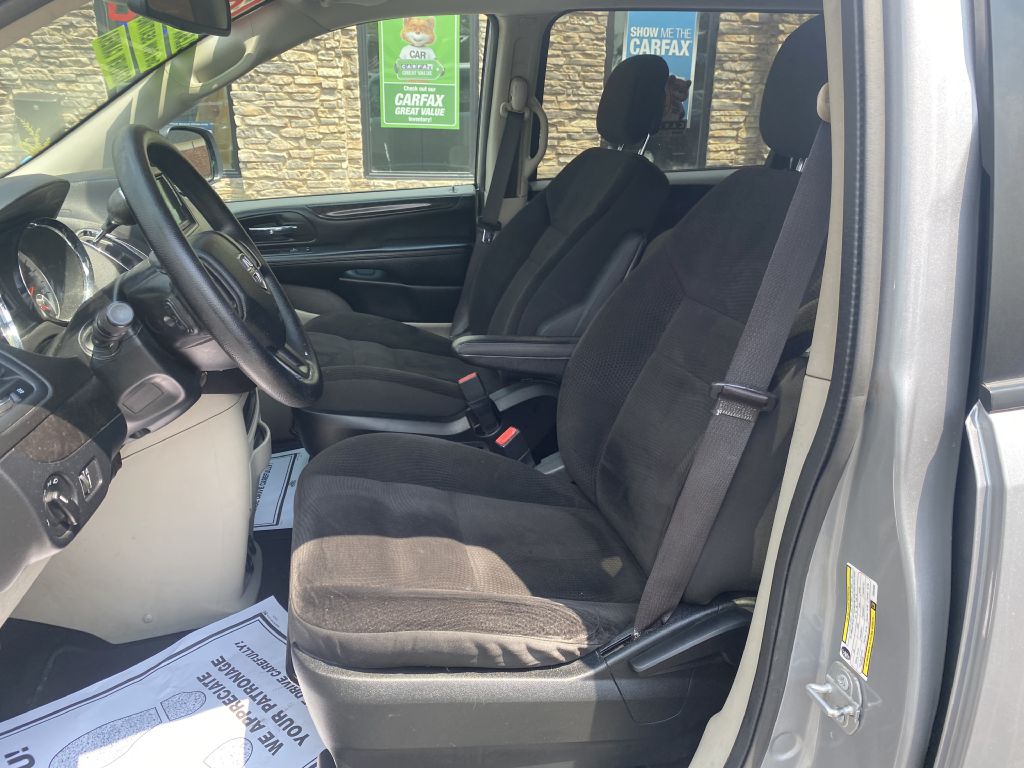 Photo 14 of this DODGE GRAND CARAVAN