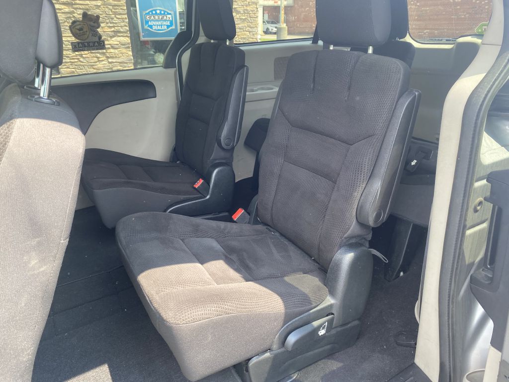 Photo 15 of this DODGE GRAND CARAVAN