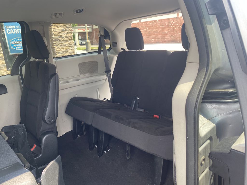 Photo 16 of this DODGE GRAND CARAVAN