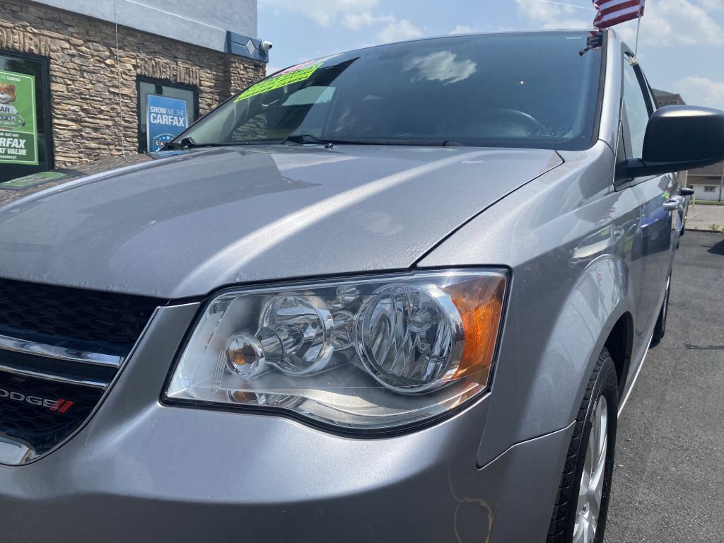 Photo 23 of this DODGE GRAND CARAVAN