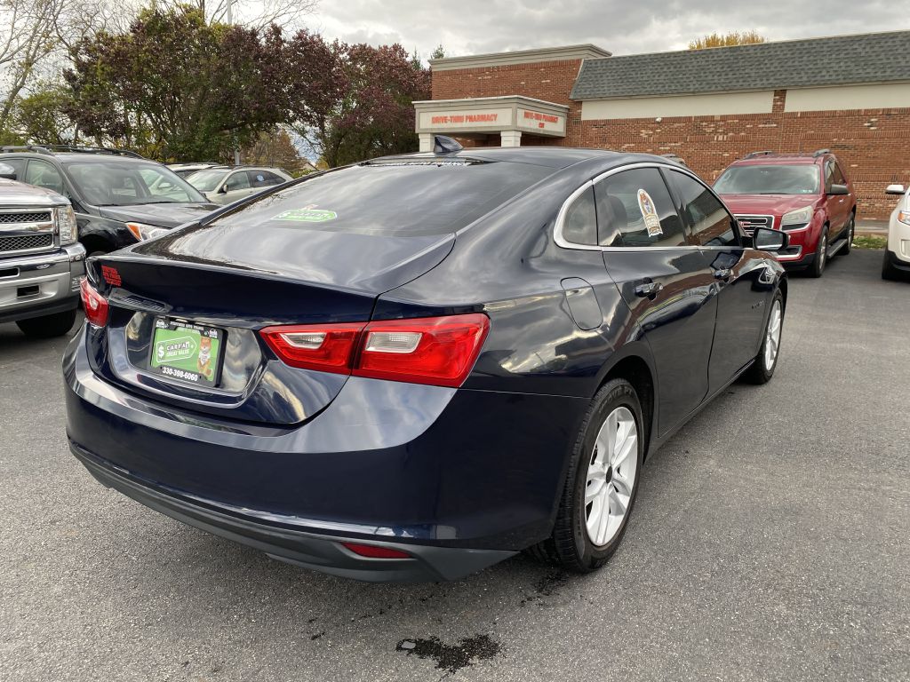 Photo 5 of this CHEVROLET MALIBU