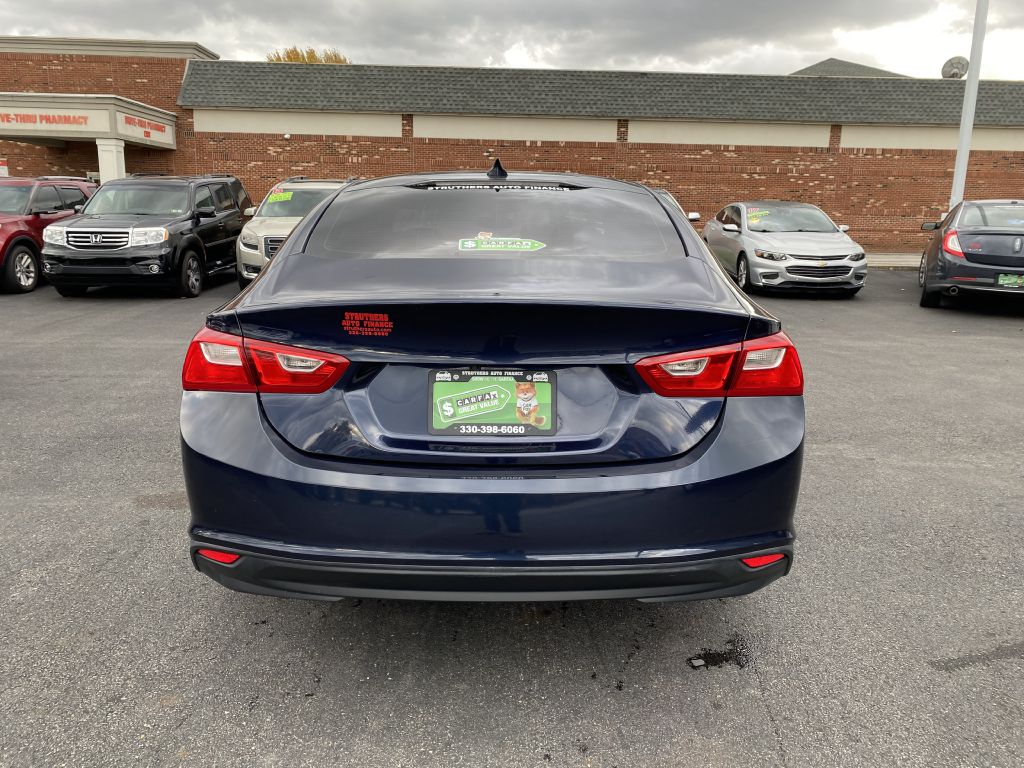 Photo 6 of this CHEVROLET MALIBU