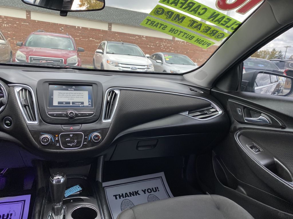 Photo 11 of this CHEVROLET MALIBU