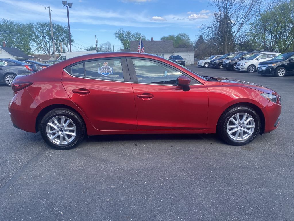 Photo 4 of this MAZDA 3