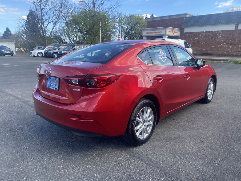 Photo 5 of this MAZDA 3