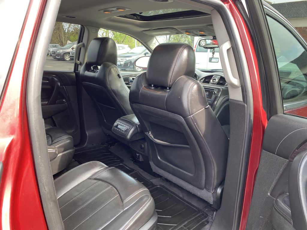 Photo 18 of this BUICK ENCLAVE
