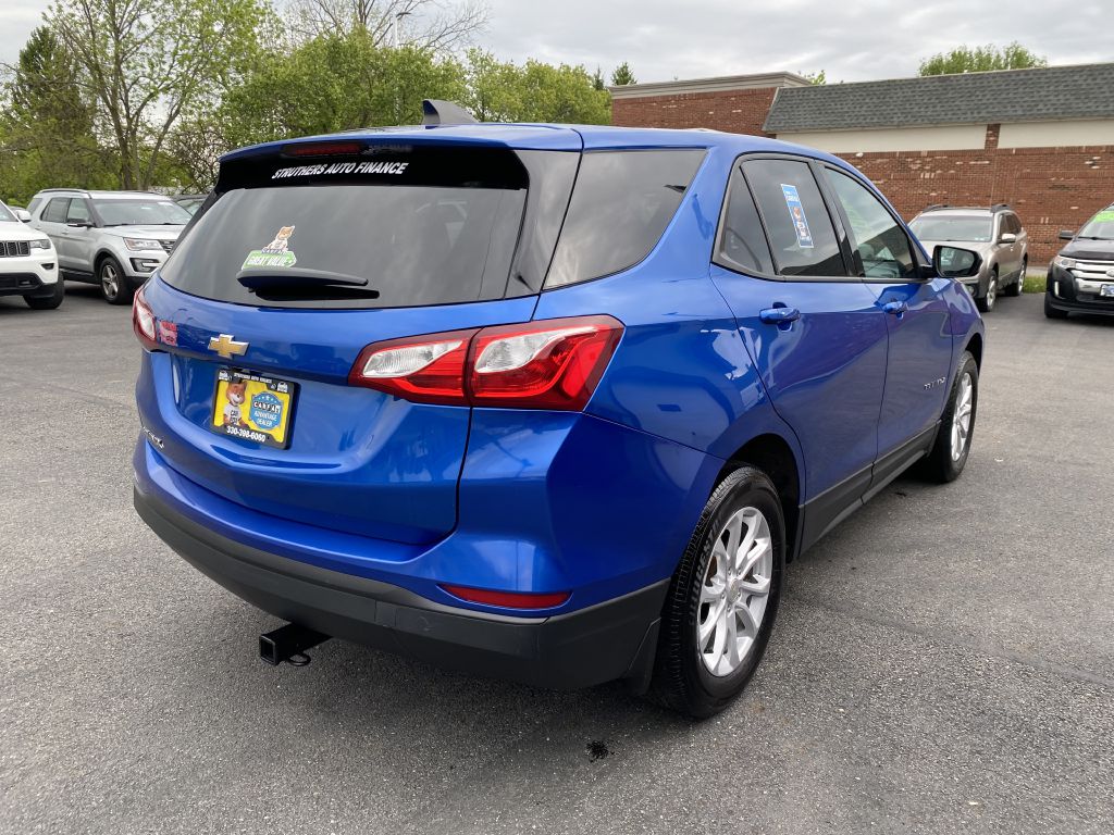 Photo 5 of this CHEVROLET EQUINOX
