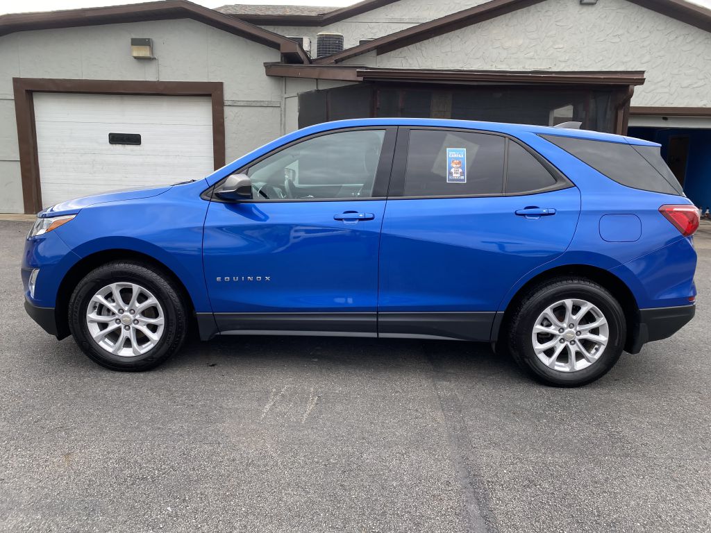 Photo 8 of this CHEVROLET EQUINOX