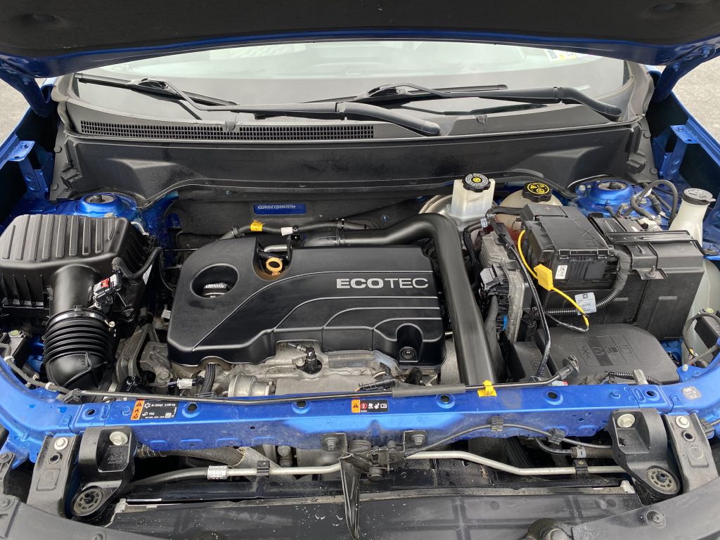 Photo 24 of this CHEVROLET EQUINOX