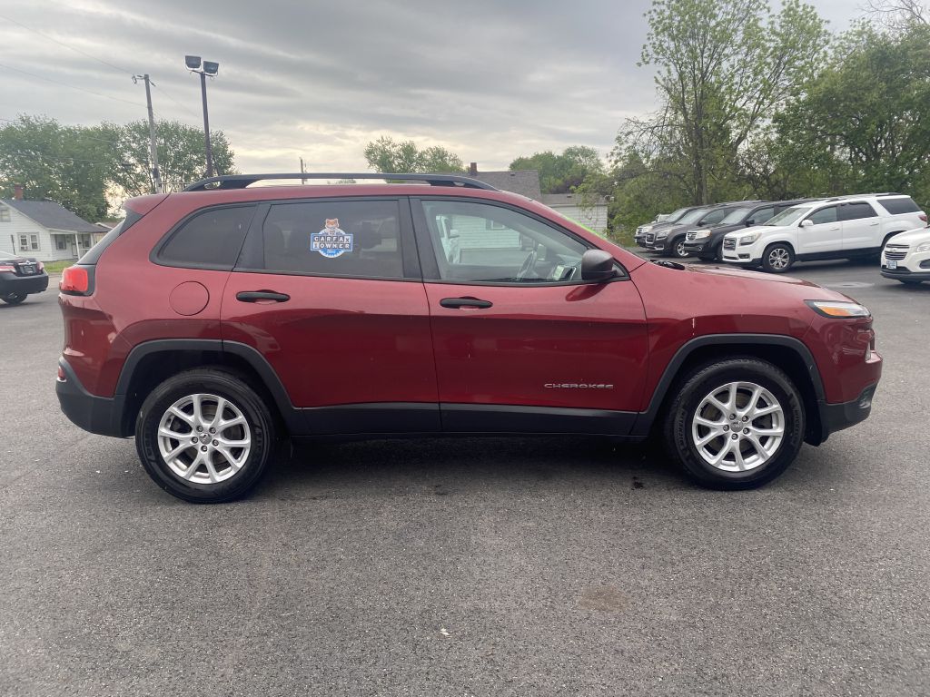 Photo 4 of this JEEP CHEROKEE