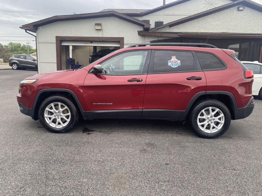 Photo 8 of this JEEP CHEROKEE