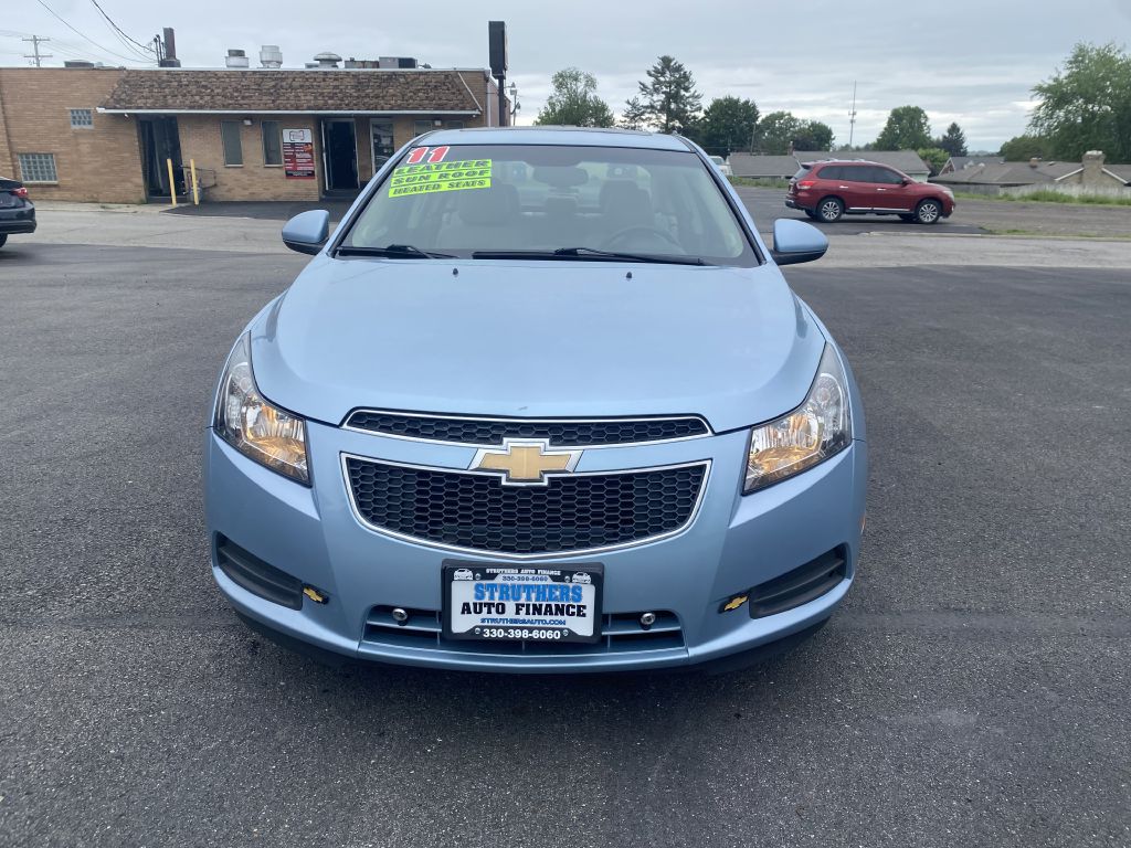 Photo 2 of this CHEVROLET CRUZE
