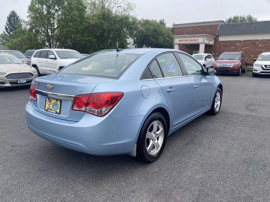 Photo 5 of this CHEVROLET CRUZE