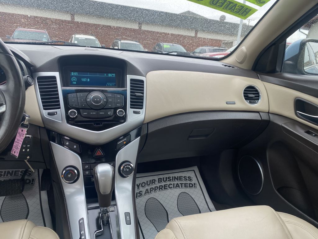 Photo 11 of this CHEVROLET CRUZE