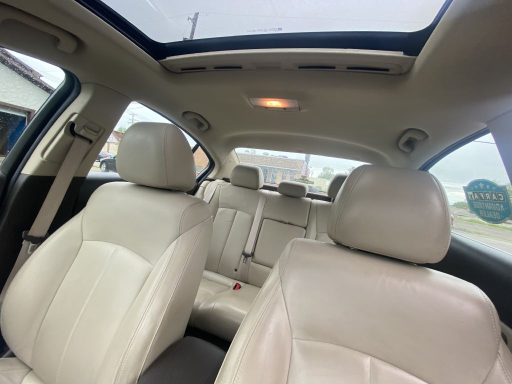 Photo 18 of this CHEVROLET CRUZE