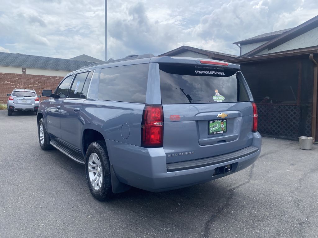 Photo 7 of this CHEVROLET SUBURBAN