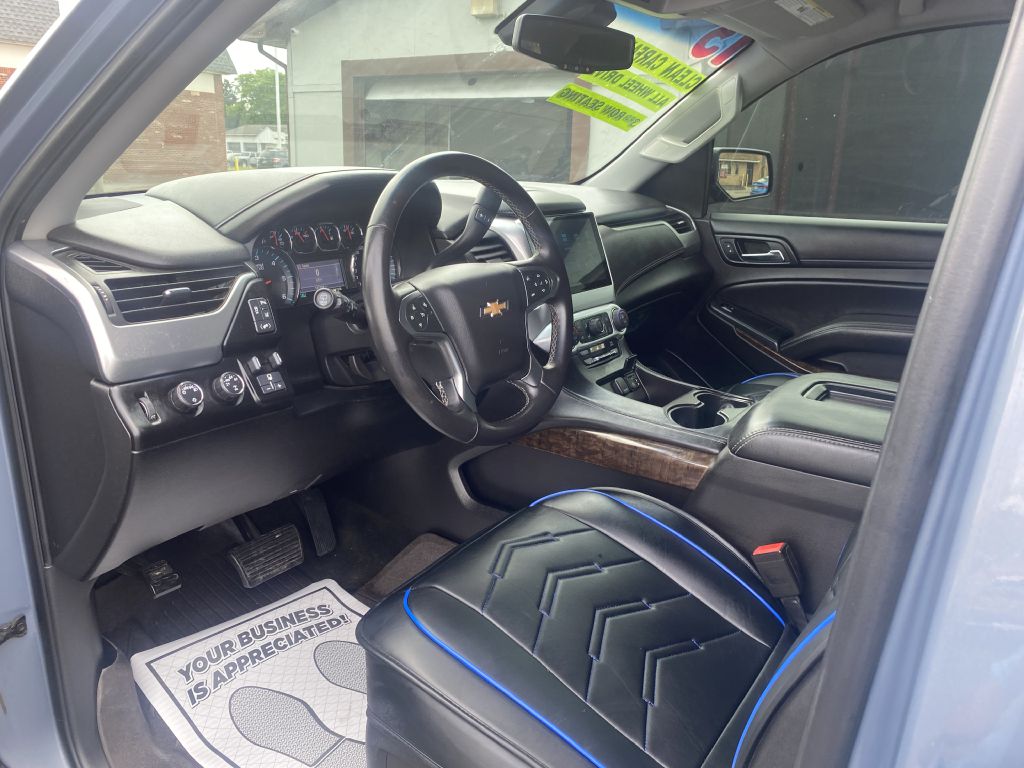 Photo 14 of this CHEVROLET SUBURBAN