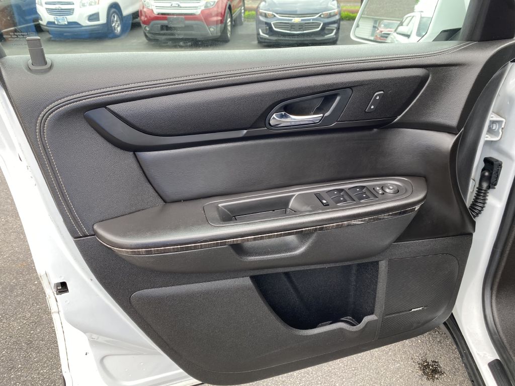 Photo 21 of this GMC ACADIA