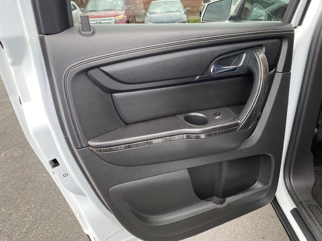 Photo 22 of this GMC ACADIA