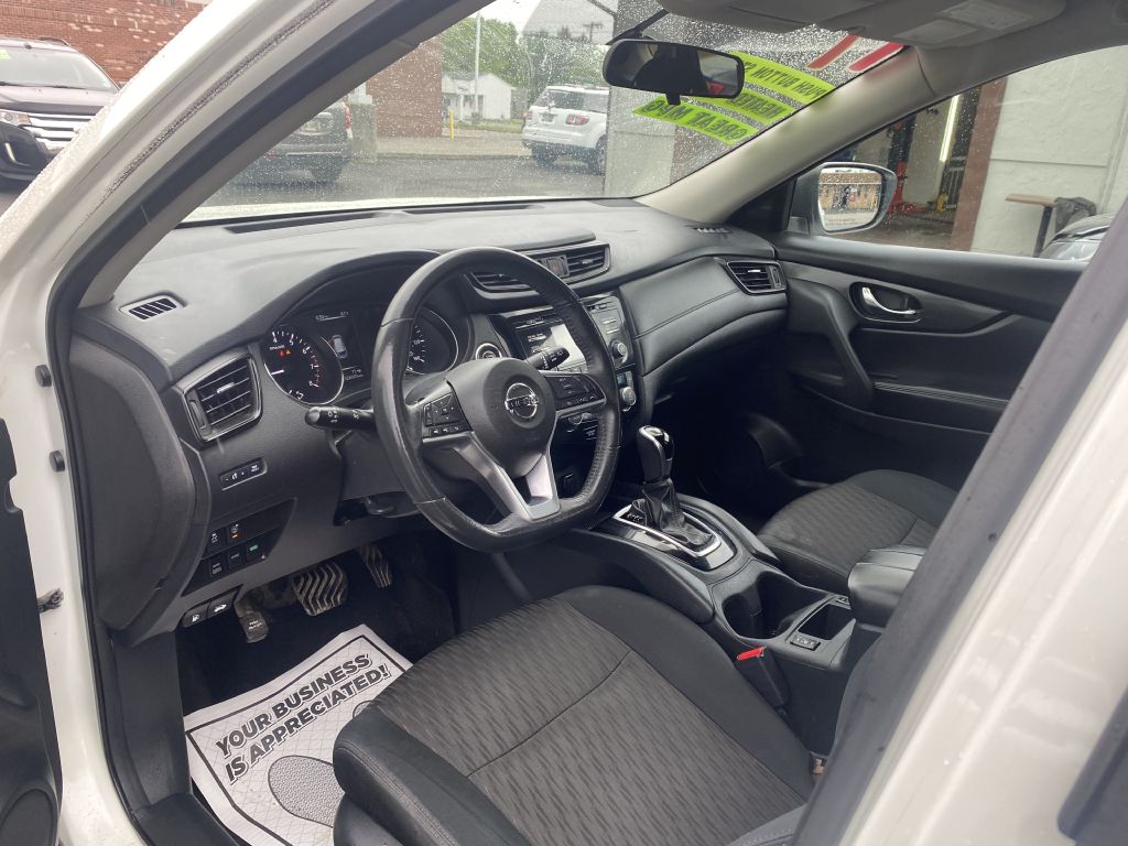 Photo 14 of this NISSAN ROGUE