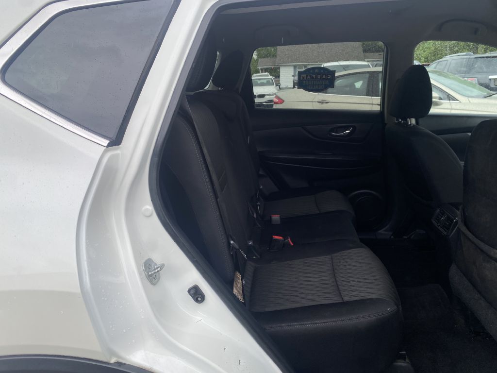 Photo 17 of this NISSAN ROGUE