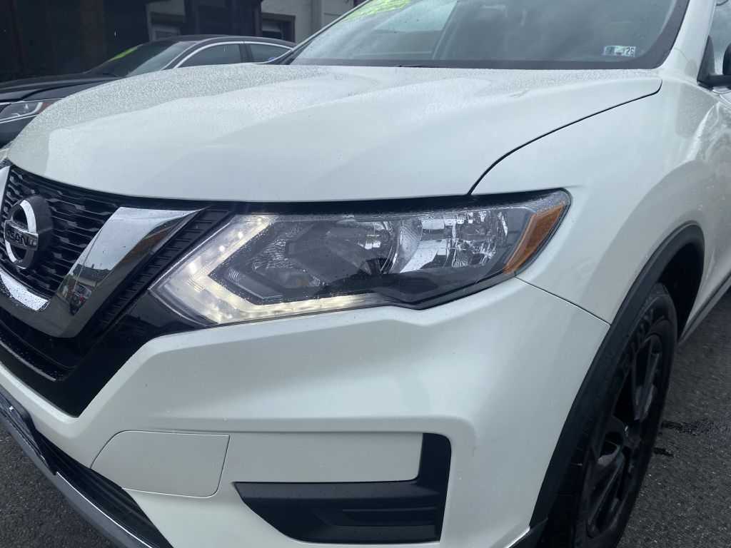 Photo 25 of this NISSAN ROGUE