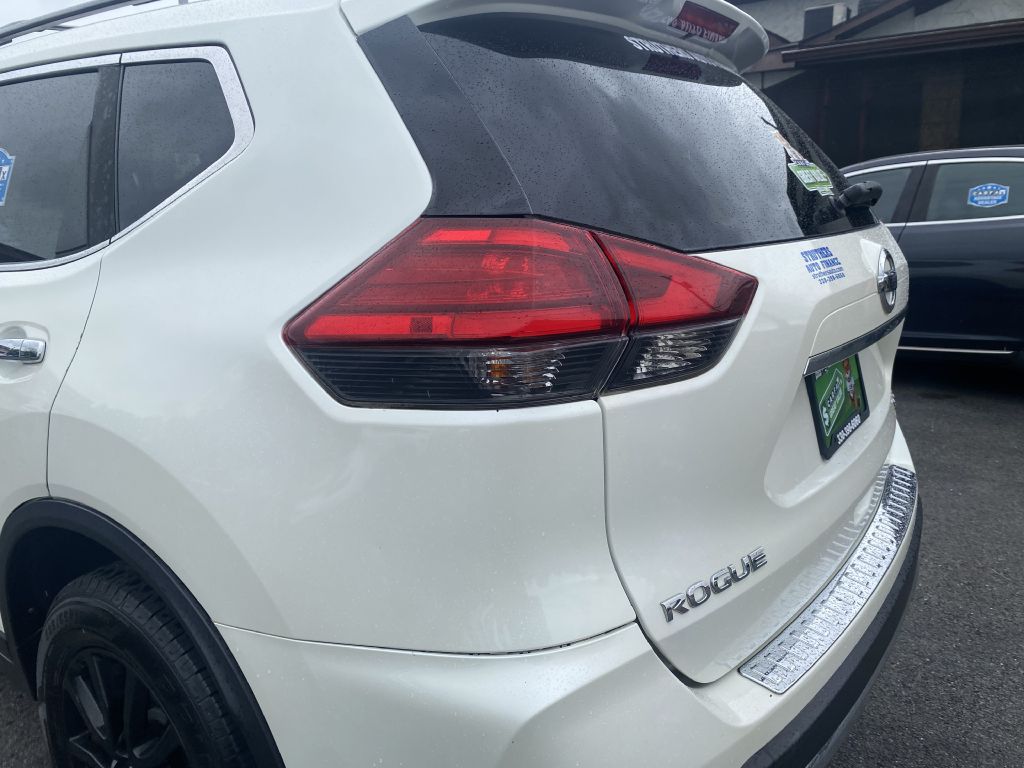 Photo 26 of this NISSAN ROGUE